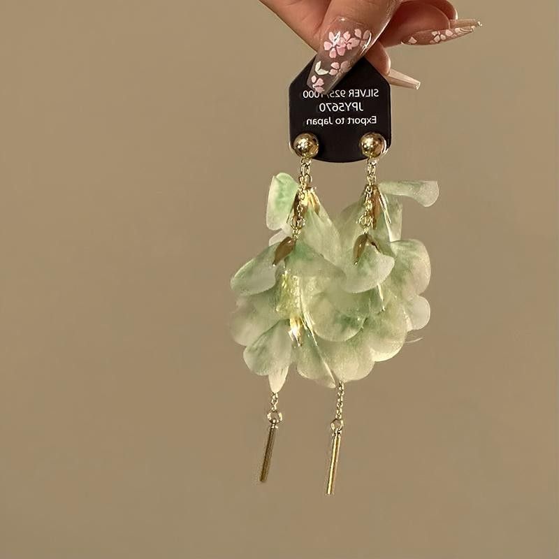 Petal Earring Threader