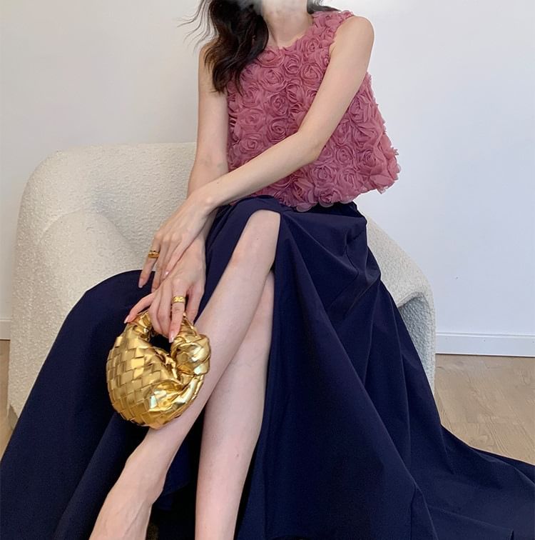 Sleeveless Crewneck Floral Accent Plain Crop Top