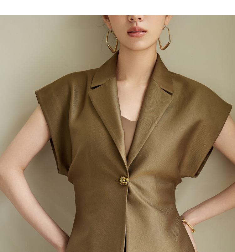 Short-Sleeve Twisted Plain Shirt