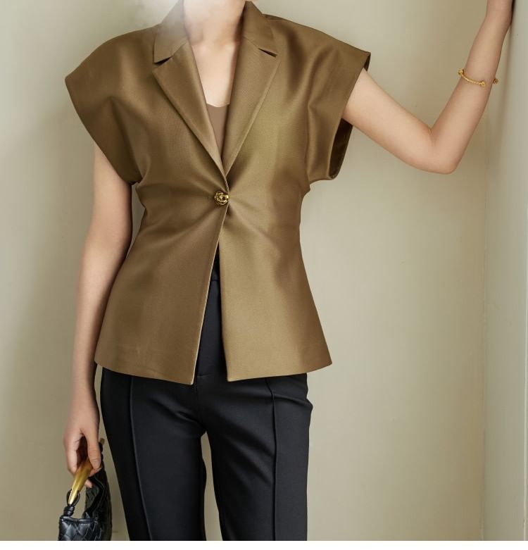 Short-Sleeve Twisted Plain Shirt