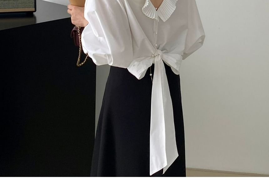 Puff-Sleeve V-Back Plain Crop Blouse