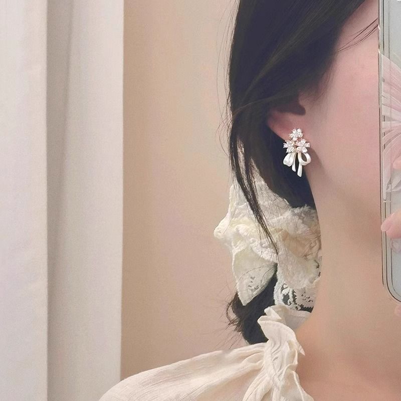 Drop Earring Bow Rhinestone Flower