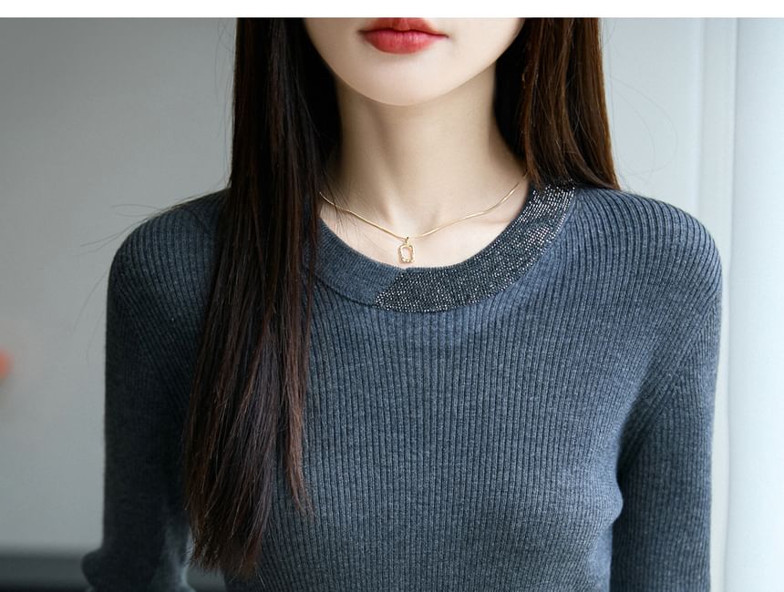 Long-Sleeve Round Neck Rhinestone Ribbed Knit Top