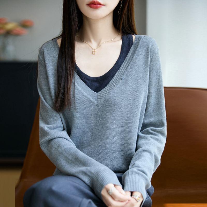 Mock Two-Piece Long-Sleeve V-Neck Two-Tone Sweater