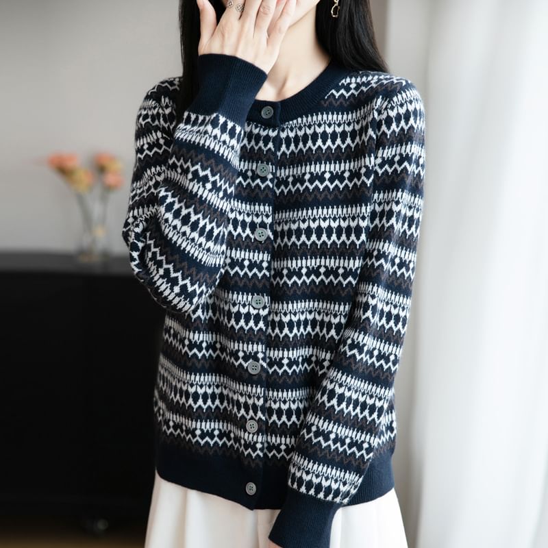 Round Neck Patterned Cardigan