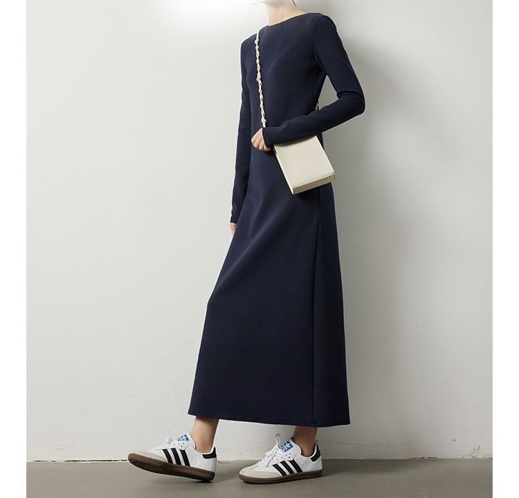Long-Sleeve Round Neck Plain Midi A-Line Dress