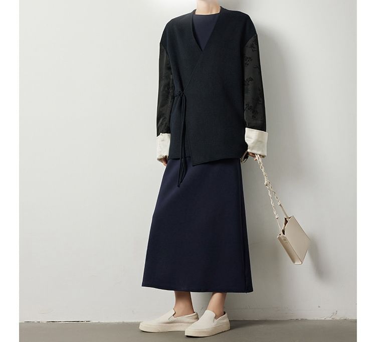 Long-Sleeve Round Neck Plain Midi A-Line Dress