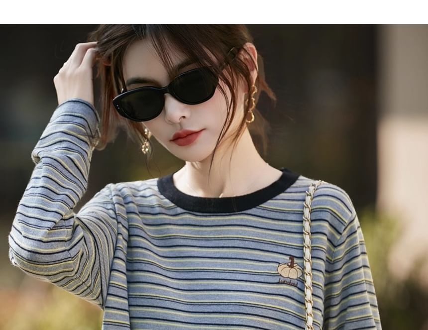 Long-Sleeve Round Neck Striped Embroidered Contrast Trim Knit Top