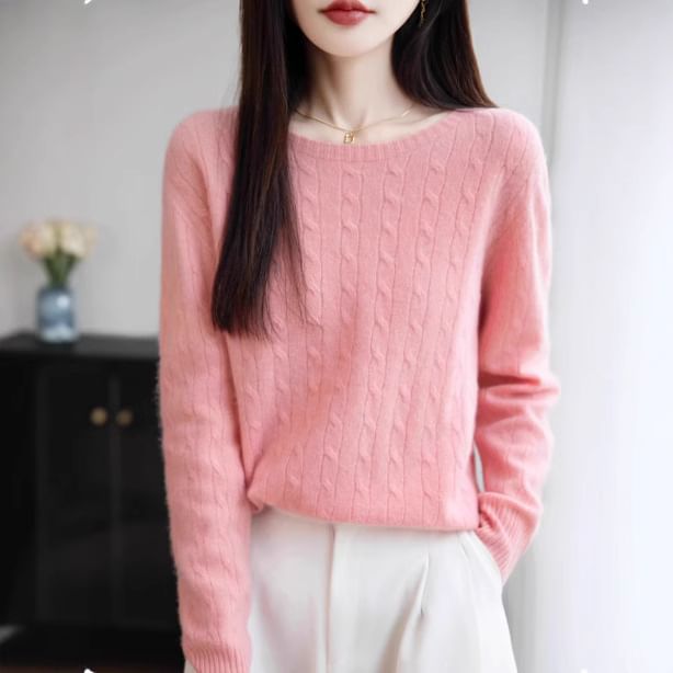 Round Neck Plain Cable Knit Sweater