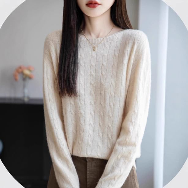 Round Neck Plain Cable Knit Sweater