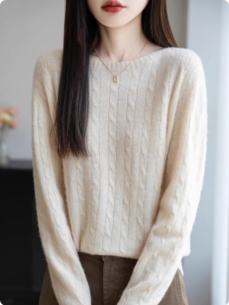 Round Neck Plain Cable Knit Sweater