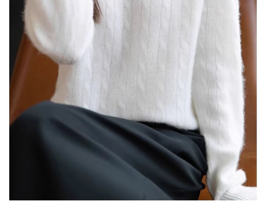 Round Neck Plain Cable Knit Sweater