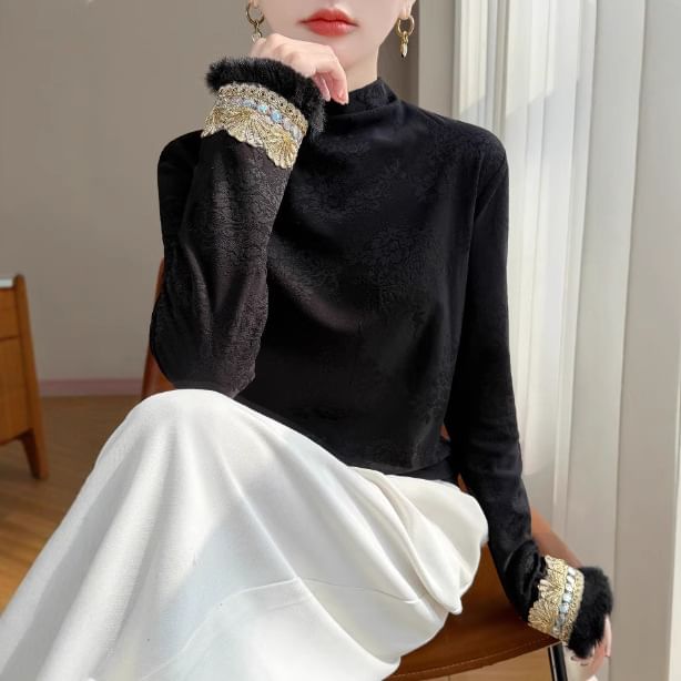 Long-Sleeve Mock Neck Floral Jacquard Fluffy Trim Tee