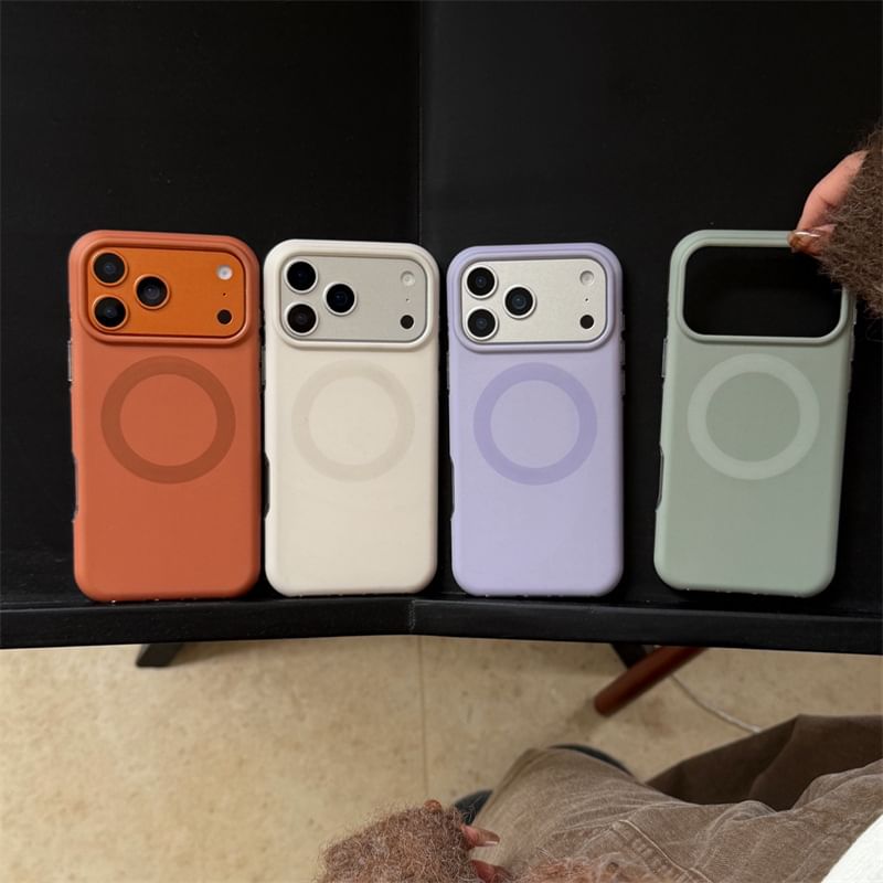 Plain Magnetic (Compatible with MagSafe) Phone Case