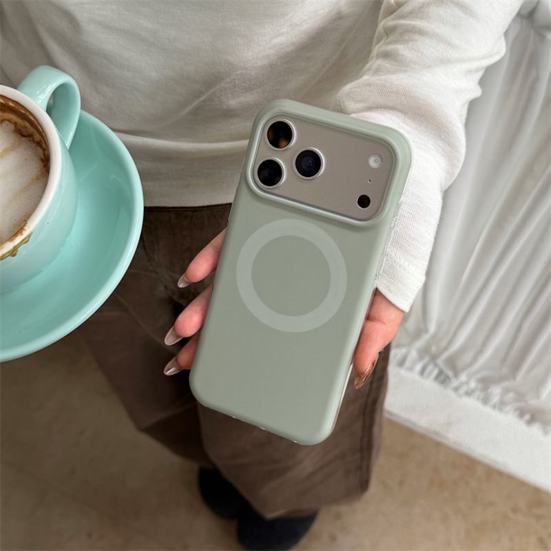 Plain Magnetic (Compatible with MagSafe) Phone Case