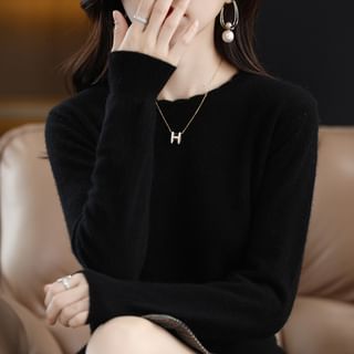 Long-Sleeve Round Neck Plain Scallop Trim Knit Top