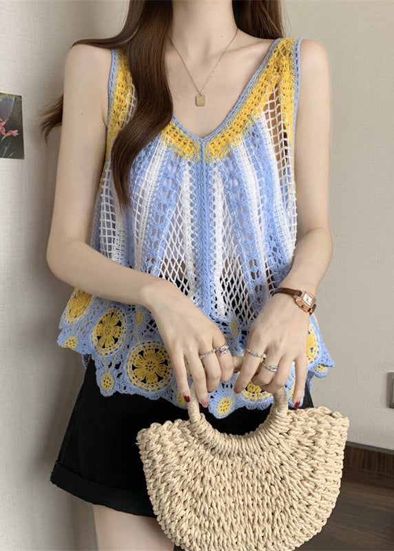 Haut bleu clair en tricot creux sans manches
