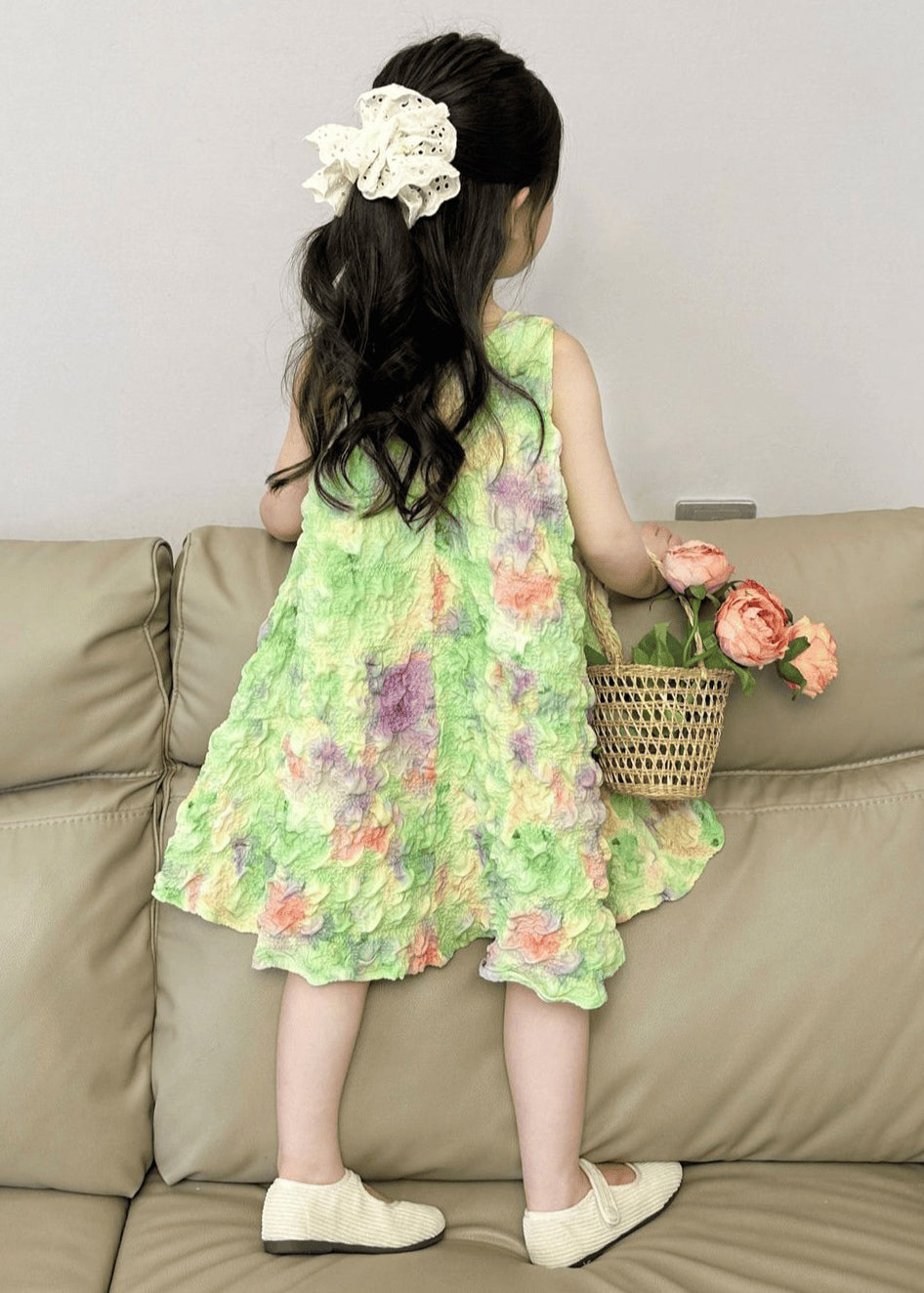 Jolie robe longue sans manches à imprimé vert pour fille EW025