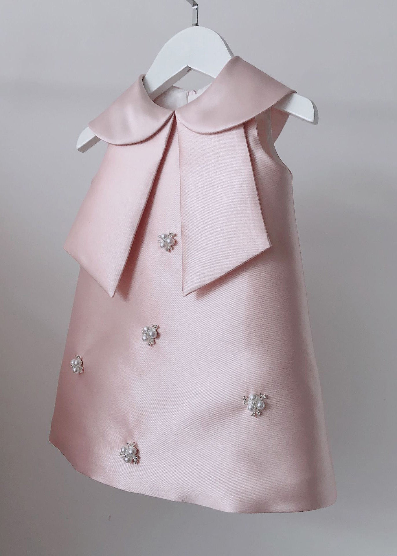 Schönes rosa Peter Pan Kragen Schleife Perle Zirkon Kinder Maxi Kleid ärmellos YS032