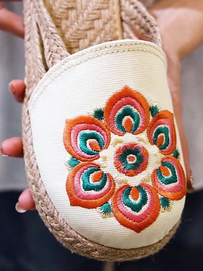 Women Summer Ethnic Flower Embroidert Straw Slippers II1017