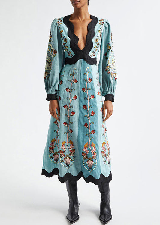 Robe longue originale en coton à col en V et imprimé bleu printanier dos nu