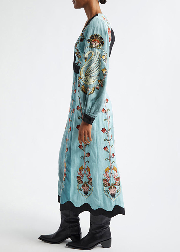 Robe longue originale en coton à col en V et imprimé bleu printanier dos nu