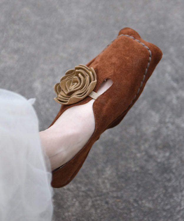 Chaussures rétro en daim abricot plates à fleurs carrées à bout original