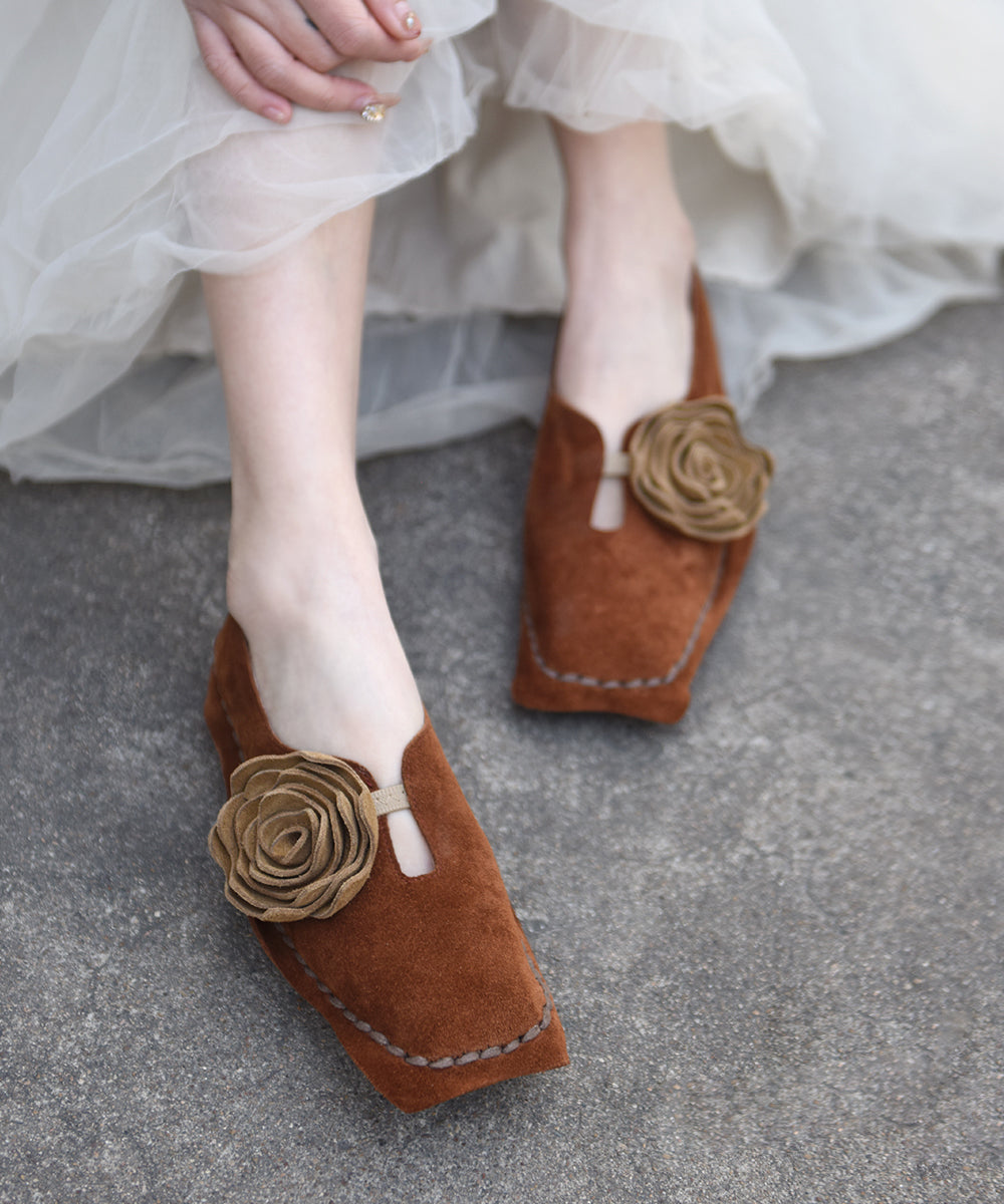 Chaussures rétro en daim abricot plates à fleurs carrées à bout original