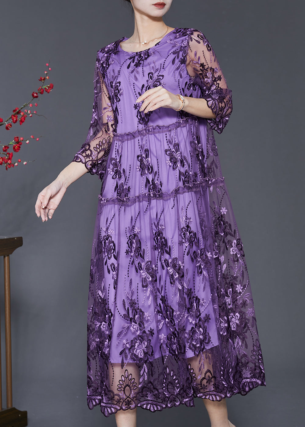 Robe d'été en tulle ajouré violet brodé SD1096