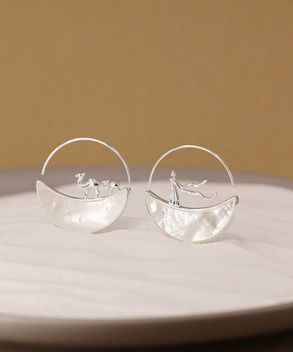 Regular Silk Sterling Silver Overgild Shell Asymmetrical Desig Hoop Earrings QQ001