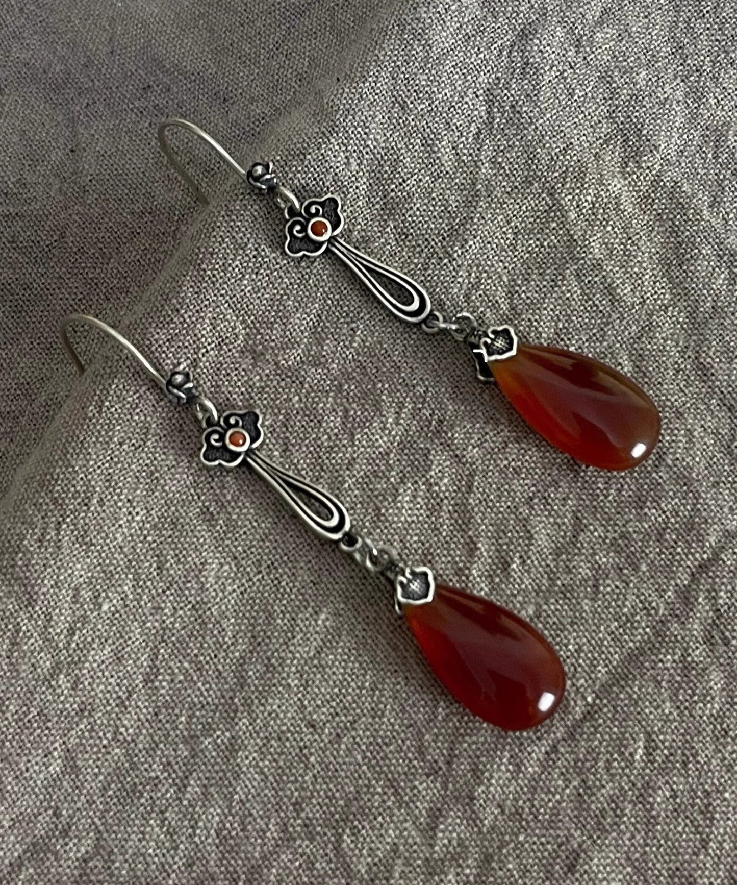 Retro Red Sterling Silver Water Drop Red Agate Drop Earrings QU046