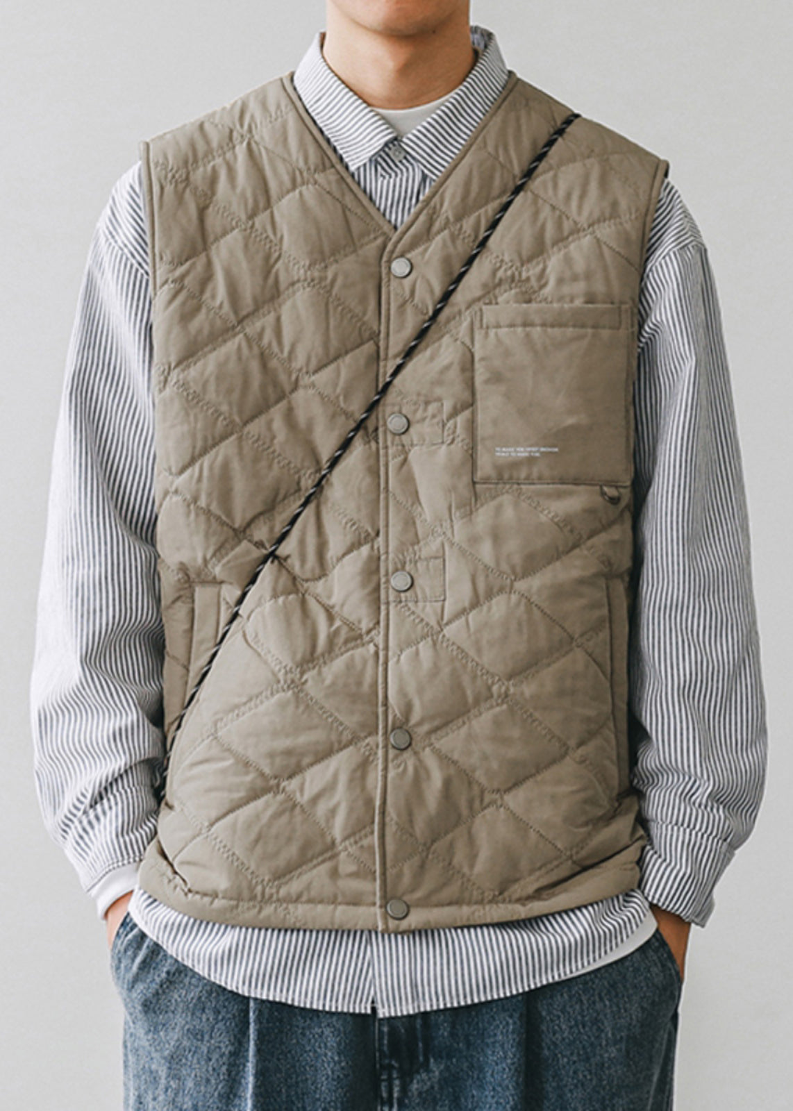 Simple Khaki Button Pockets Cotton Filled Mens Waistcoat Winter RN008