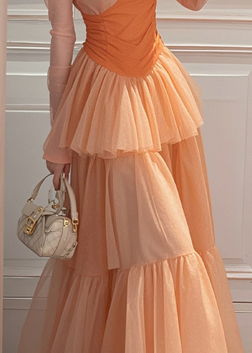 Robe longue orange en mousseline de soie froissée et patchwork ajustée pour le printemps
