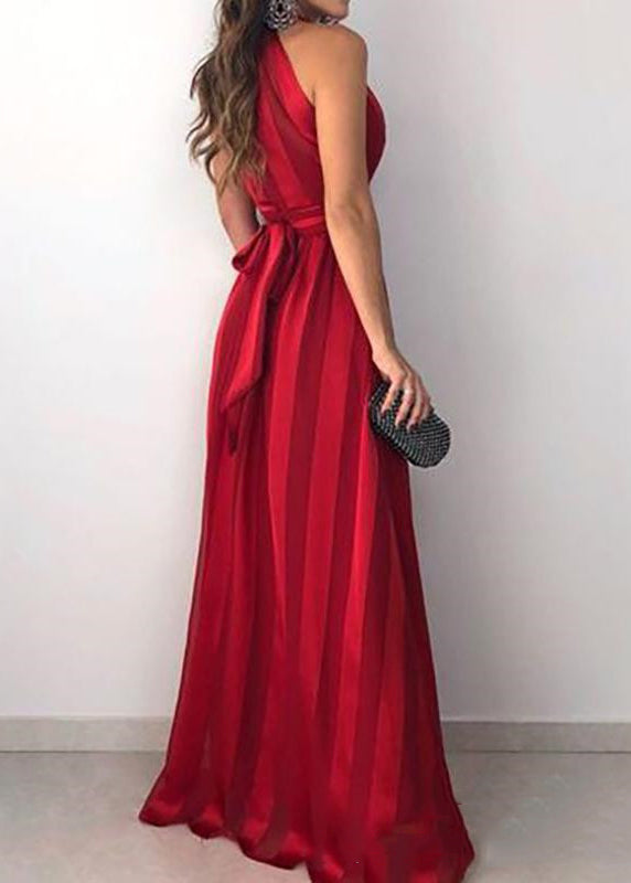 Robe en coton rouge coupe slim à col en V et ceinture nouée sans manches AA1058