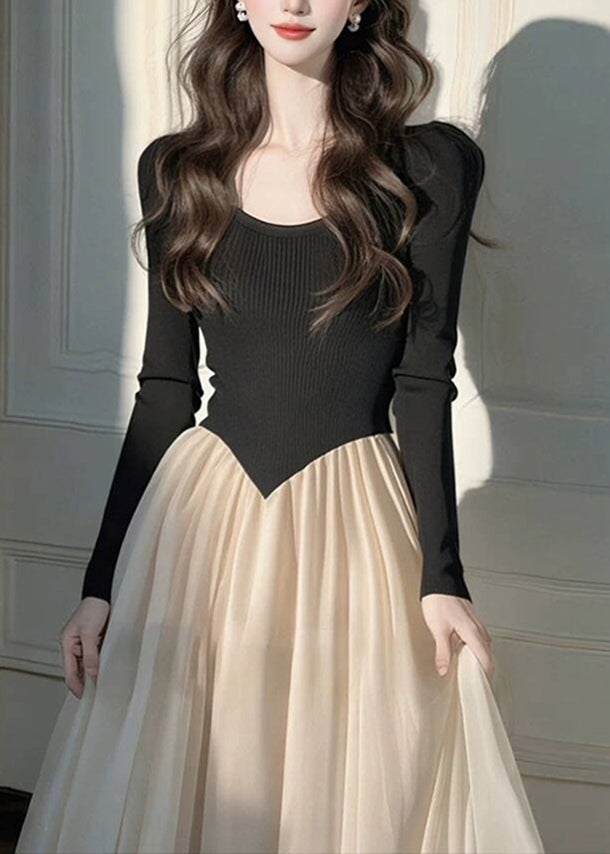 Robe longue froissée style patchwork en maille noire