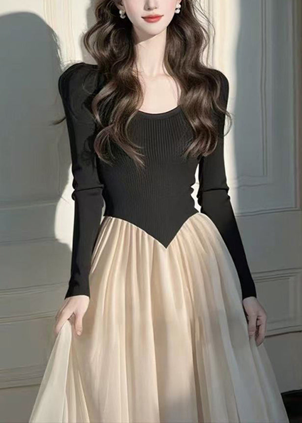 Robe longue froissée style patchwork en maille noire