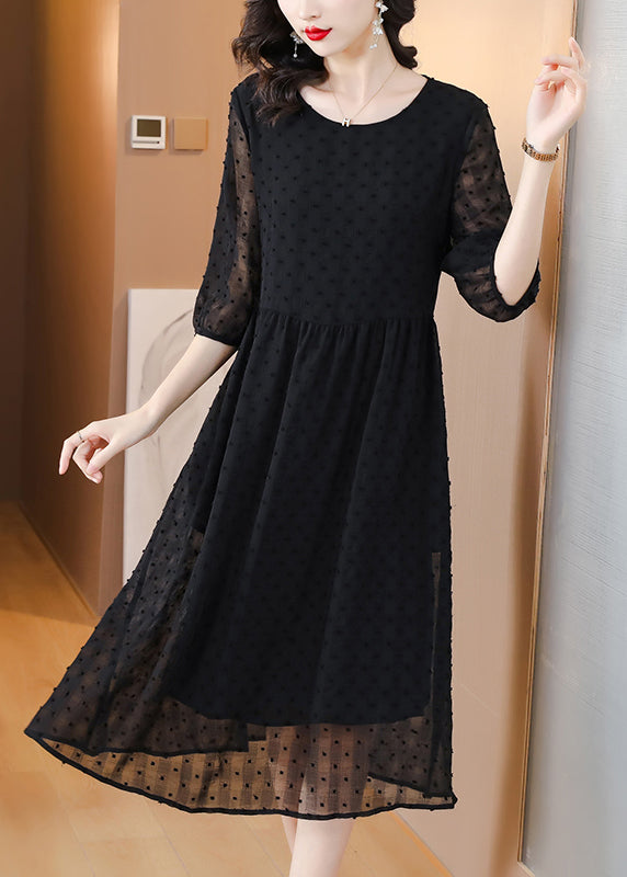 Robe longue en mousseline de soie jacquard noire à col rond et manches lanternes BB010