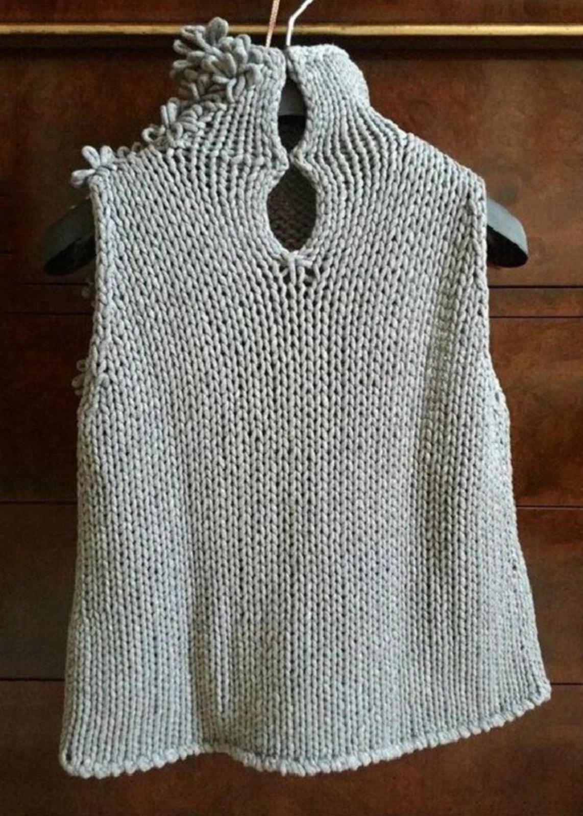 Style Grey Hign Neck Floral Knit Vest Sleeveless WN010