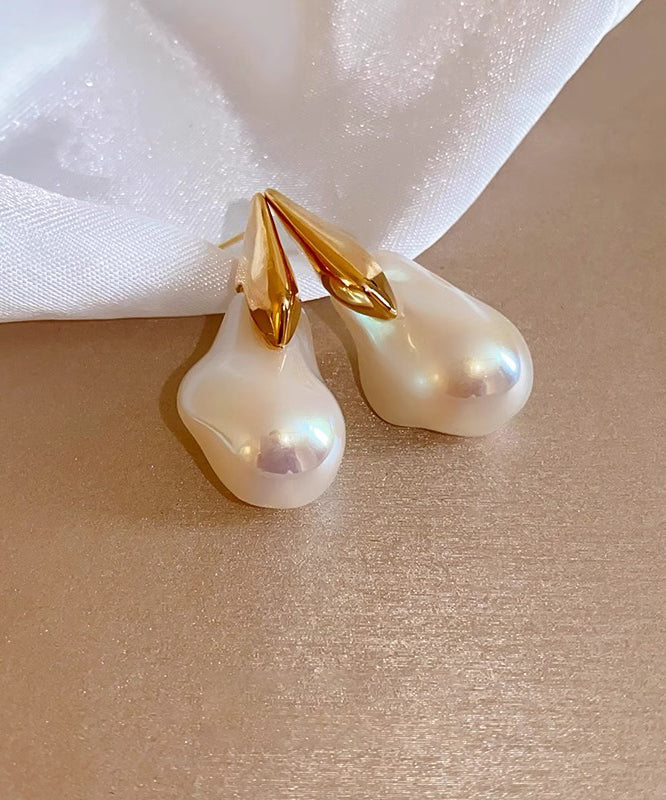 Stylish Gold Alloy Asymmetric Pearl Stud Earrings RG015