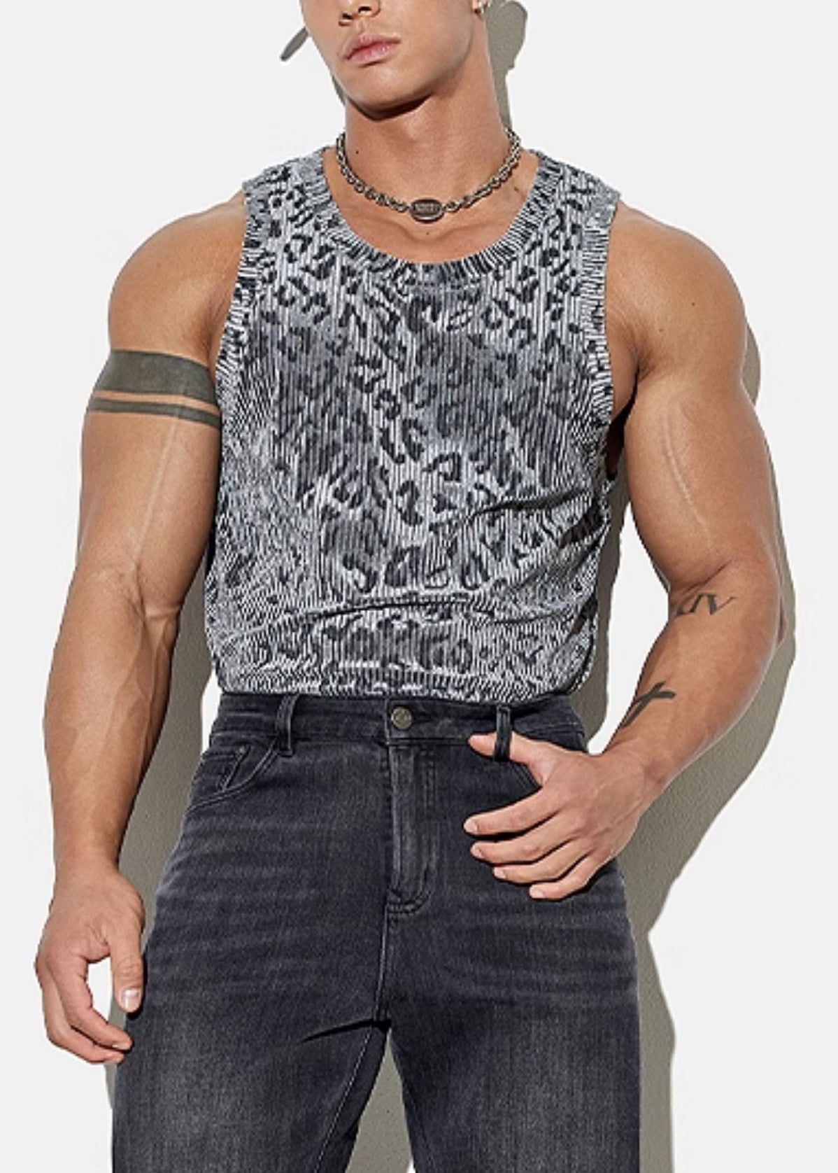 Débardeur sans manches confortable et élégant en velours gris léopard pour homme en soie