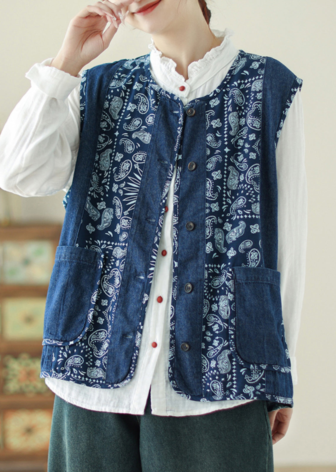 Gilet en denim bleu unique avec poches et col rond imprimé printemps VB1064