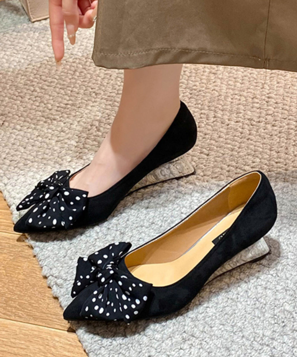 Chaussures compensées pointues en daim avec nœud et bout noir pour femme
