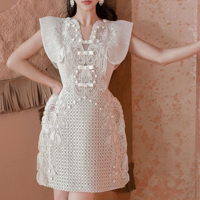 Sleeveless A-Line Lace Dress