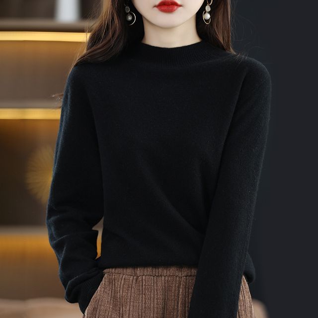 Long-Sleeve Mock Neck Plain Woolen Knit Top