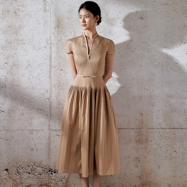 Cap-Sleeve V-Neck Plain Pleated Button Midi A-Line Dress