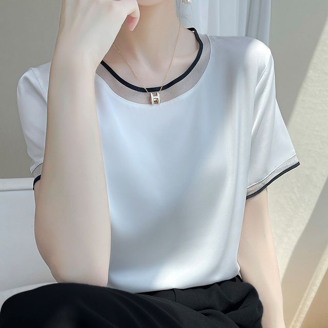Short-Sleeve Round Neck Contrast Trim Blouse