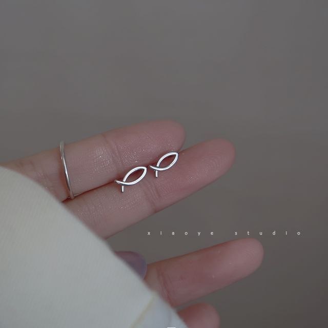 Silver Fish Sterling Earring