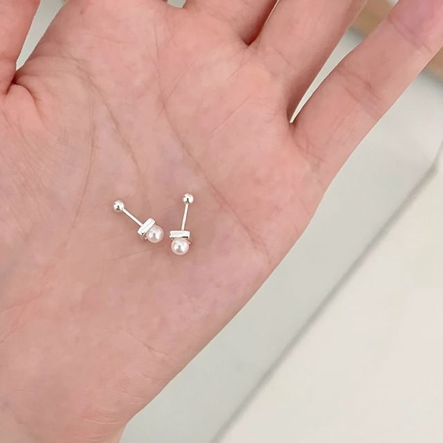 Ear Faux Stud Pearl