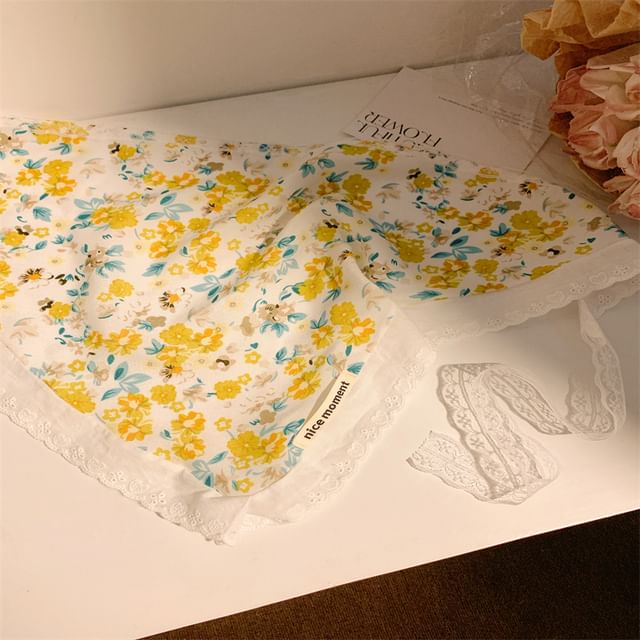 Scarf (Various Floral Print Head Designs) Triangle