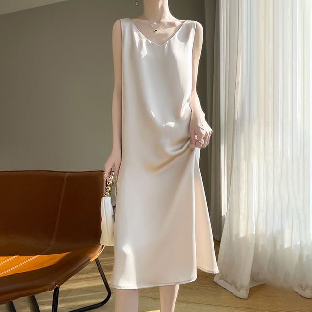 Sleeveless V-Neck Plain Satin Midi Shift Dress